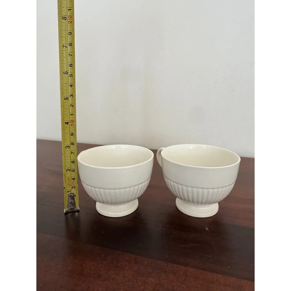 Wedgwood Edme Conway AK8384 Teacups Set of 2 Vintage England Floral Ribbed GUC